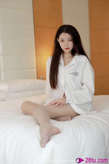 女儿漂亮闺蜜住进我家的说说